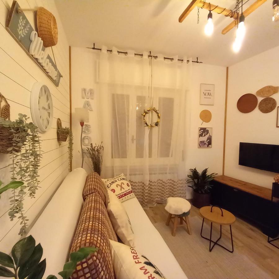 Casa Fiorita 22 Porto Ceresio Daire Dış mekan fotoğraf