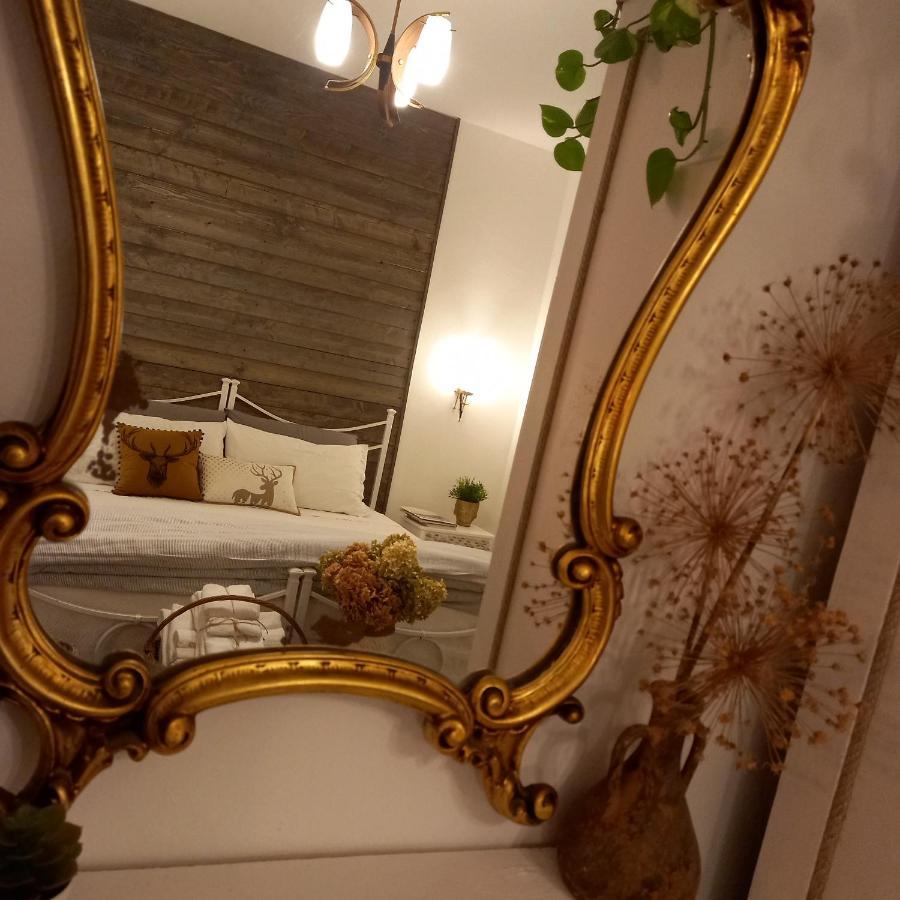 Casa Fiorita 22 Porto Ceresio Daire Dış mekan fotoğraf